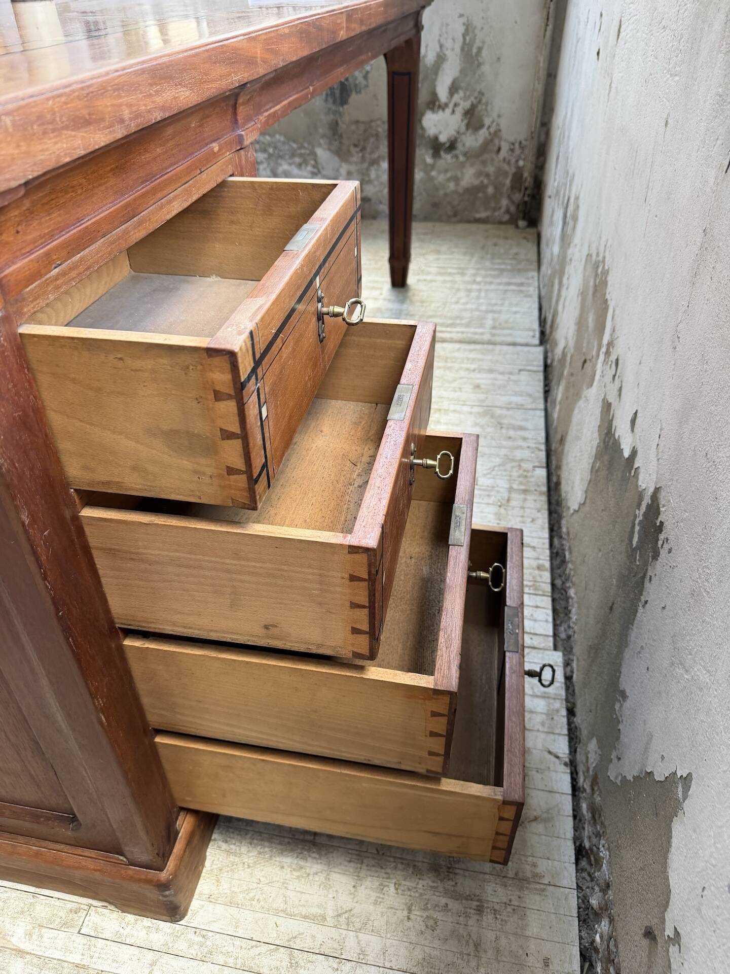 Double-sided walnut counter desk 1900
