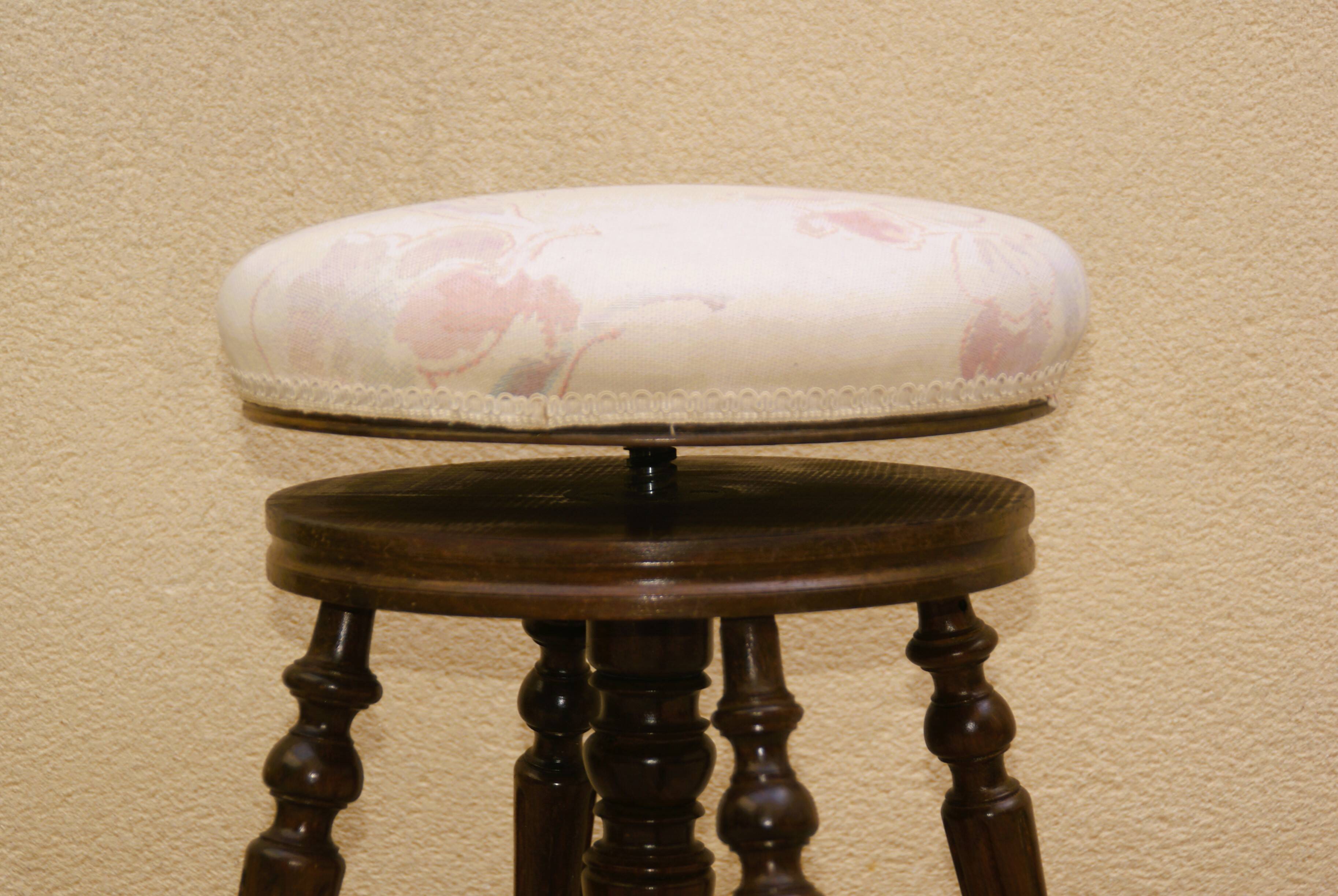 Napoleon III Adjustable Piano Stool