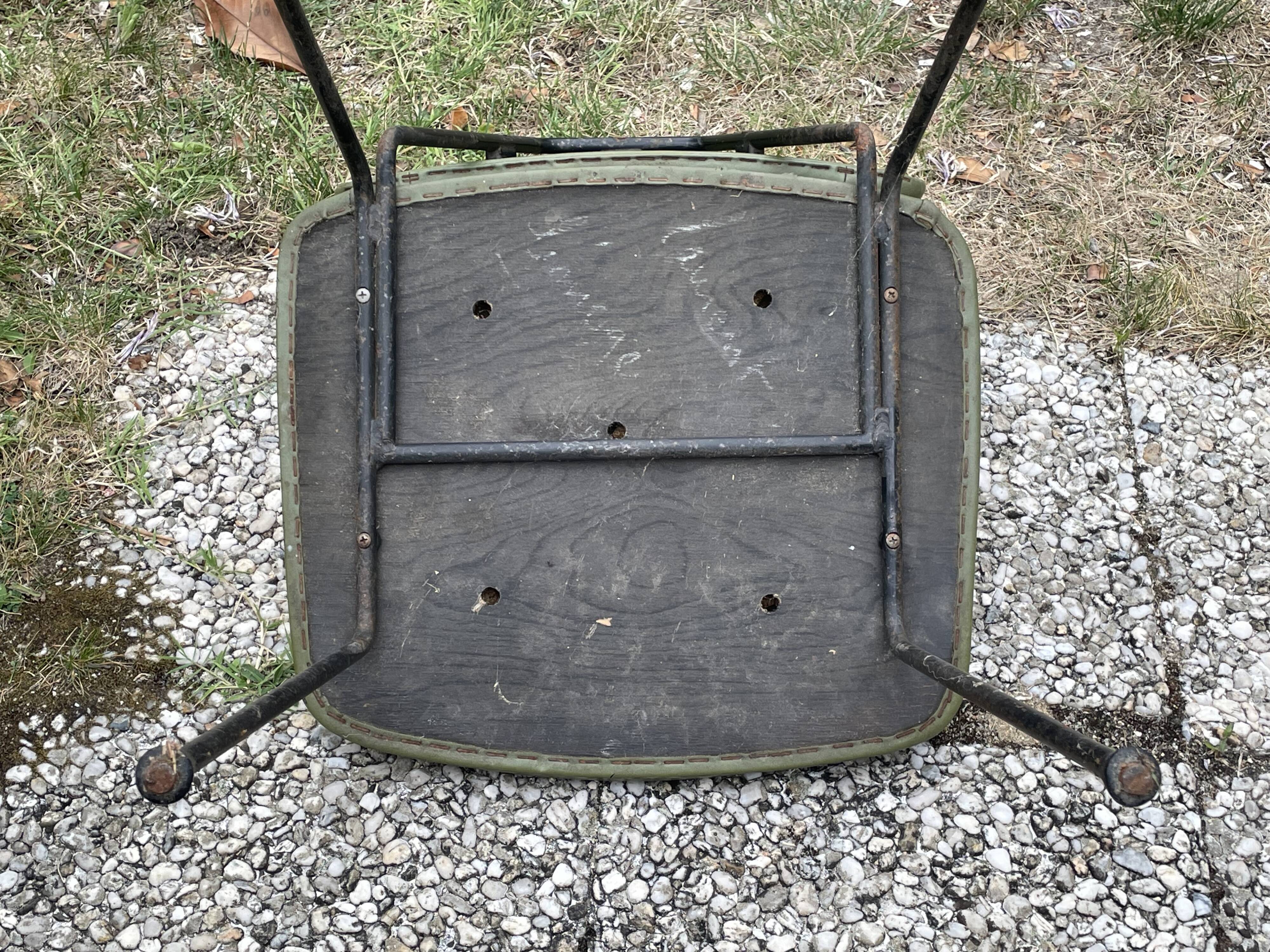 Chair Pierre Paulin model CM 196