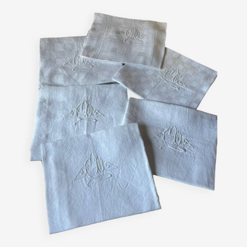 Set of 6 embroidered damask linen napkins
