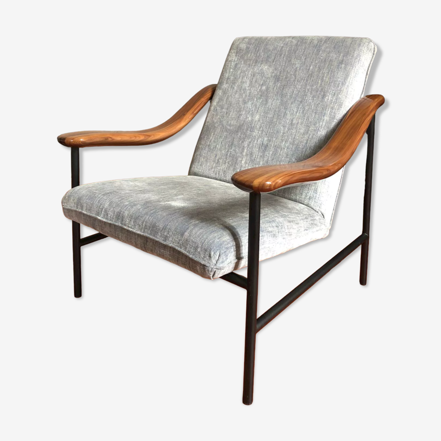 Armchair with walnut armrest