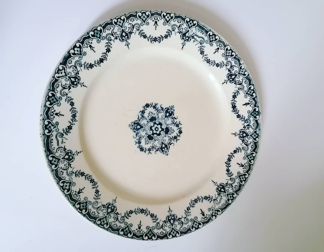 Plate in blue earth eniron, English Franco company, 19th orian decoration totaling