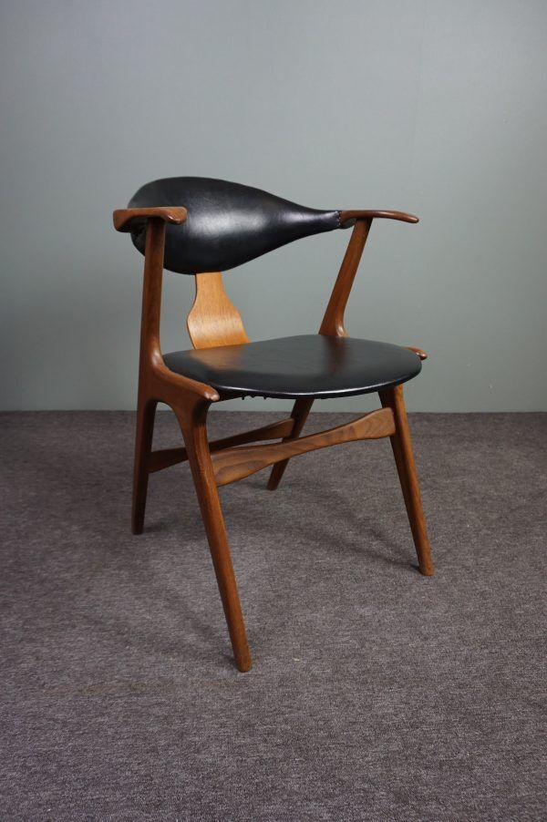Cow horn chair