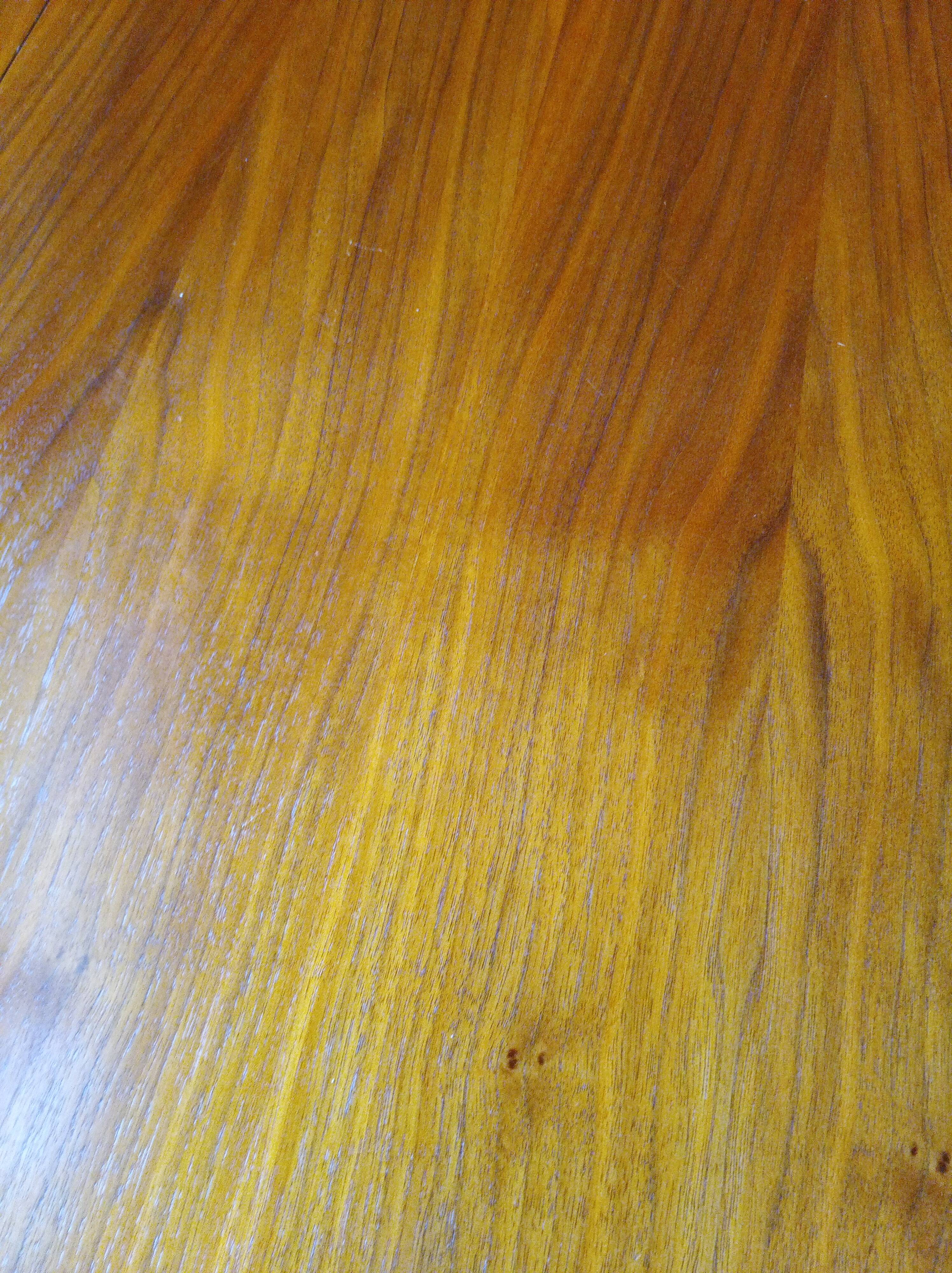 Scandinavian extending table