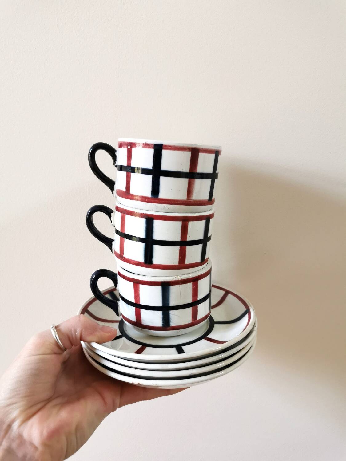 Old St Amand cups, Lou Basquez