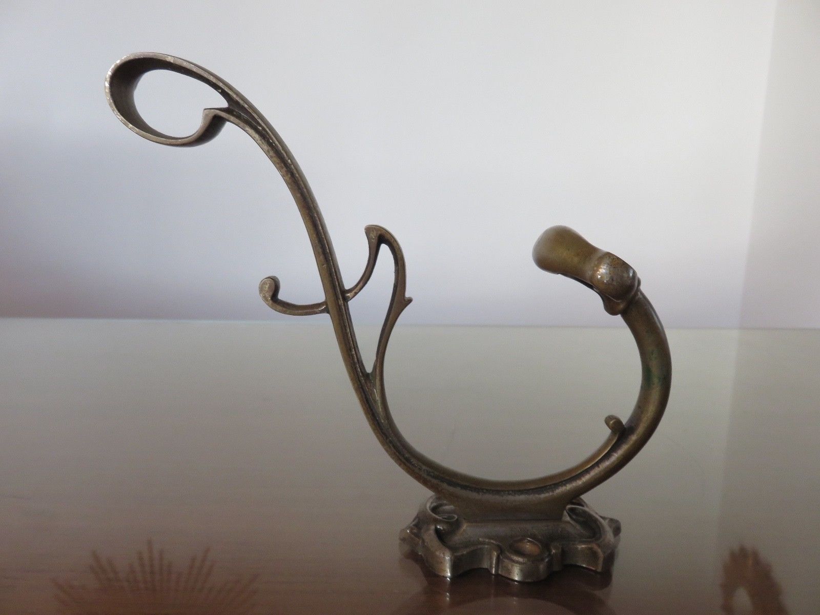 4 hooks Art Nouveau bronze
