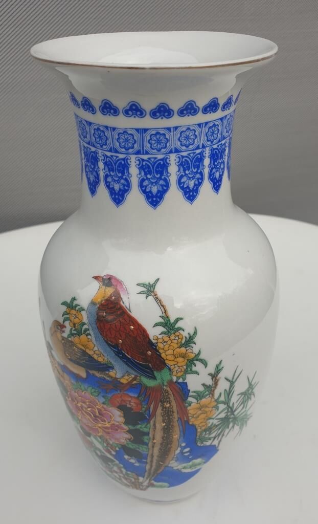 Porcelain vase birds lyres and nightingales from Japan