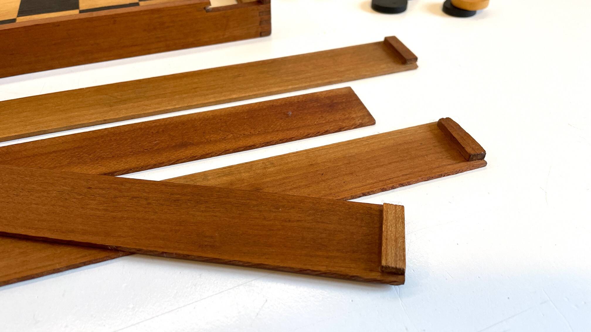 Jeu de dames bois assemblage queue d'aronde vintage