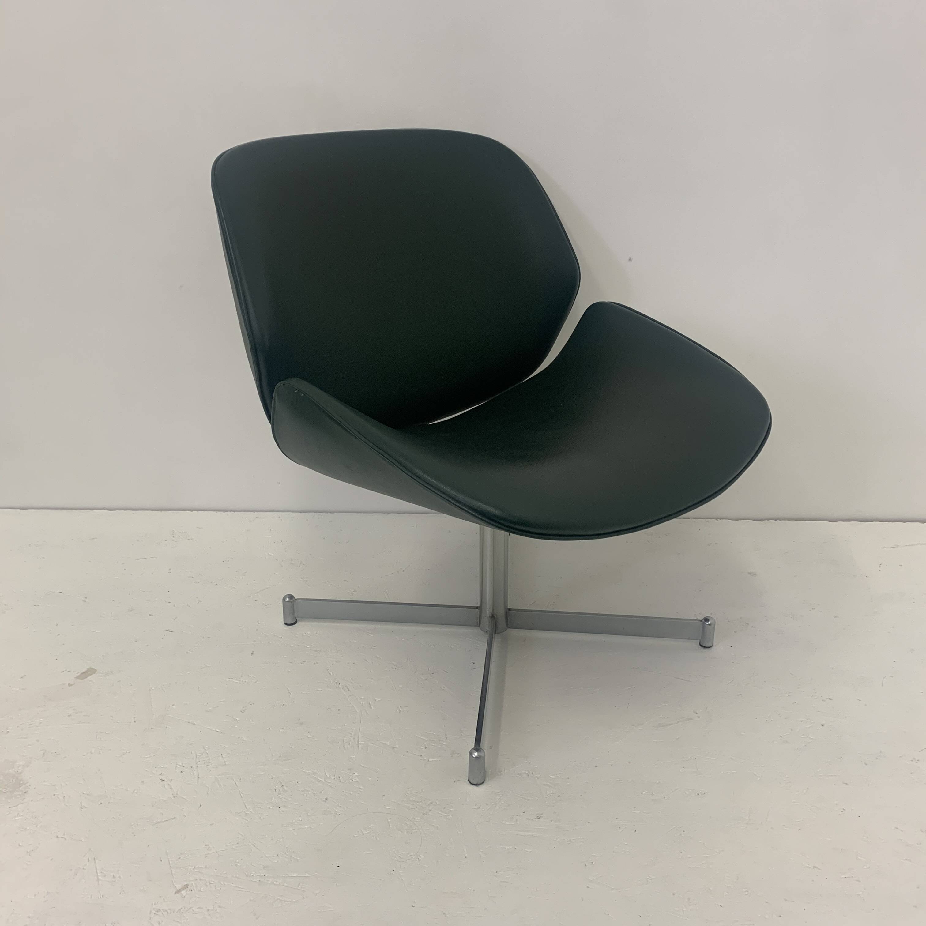 Mid-Century Artifort Geoffrey Harcourt lounge chair ‘Exquis’ , dark green ,