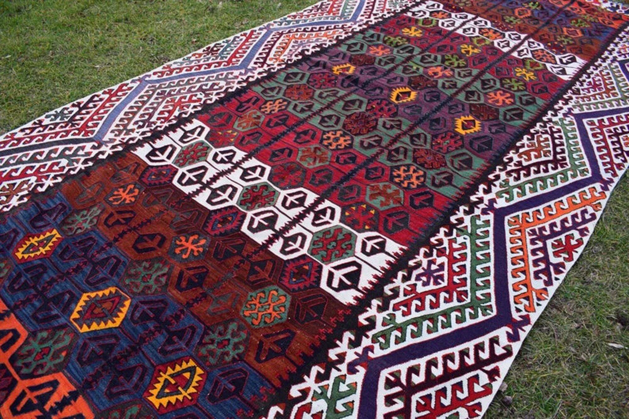 Vintage Turkish kilim, handwoven, 190x445 cm.