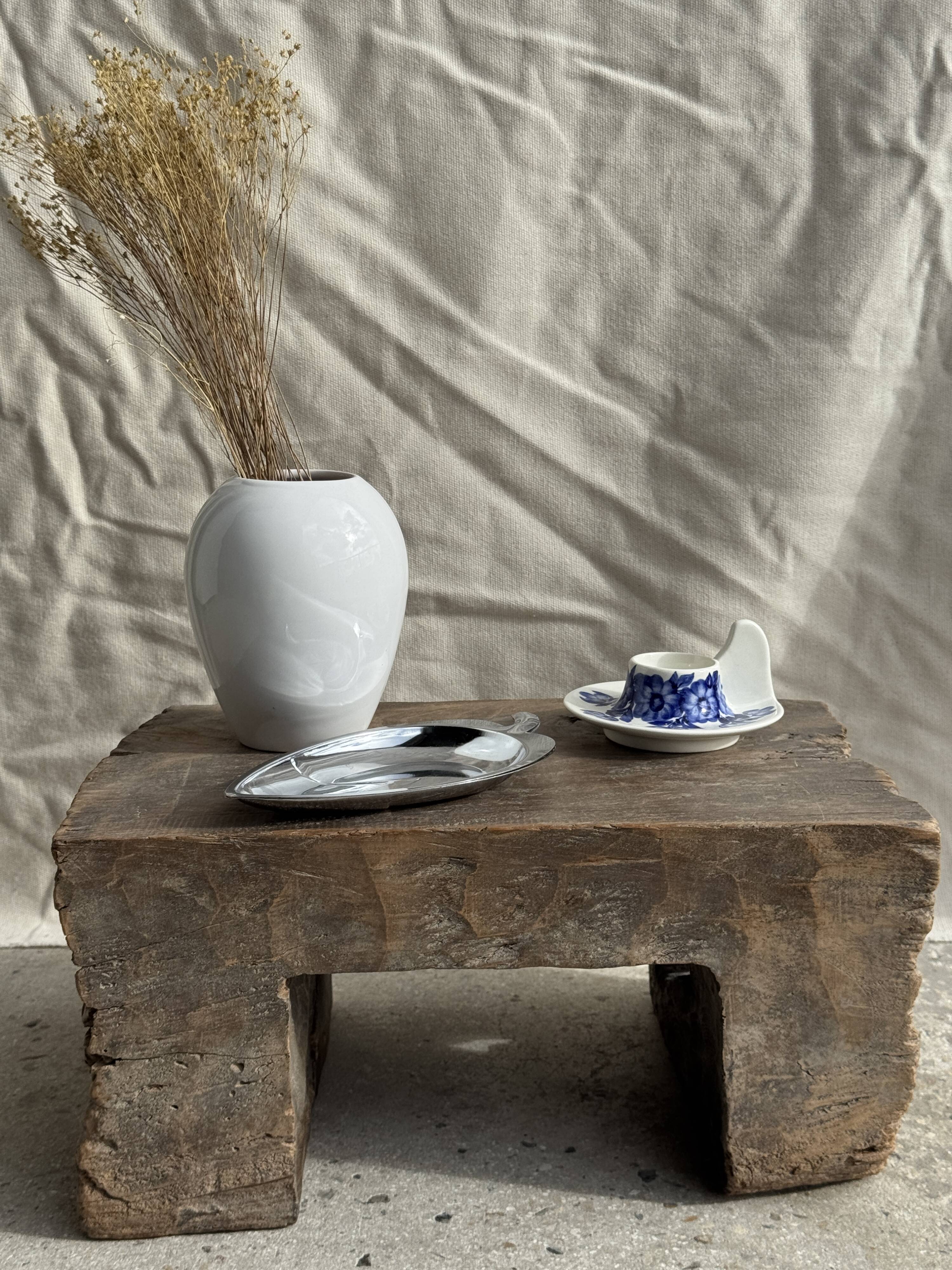 Vintage blue and white hand-held egg cup Poland D13