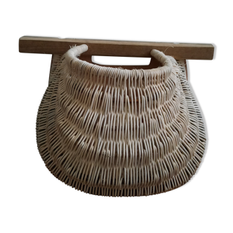 Wicker hood