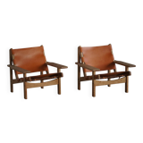 Pair of oak and leather hunting chairs by Kurt Østervig, modern Danish style from the 1960s.