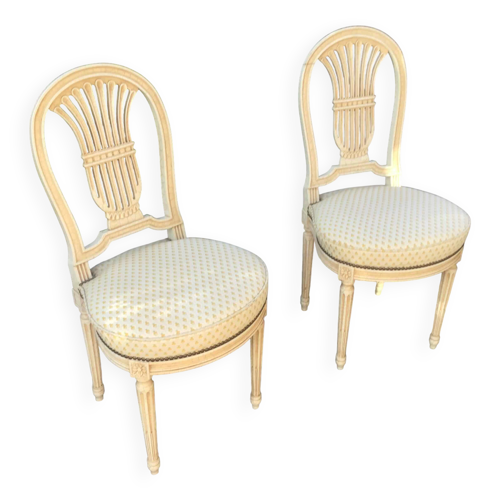 Paire de chaises à dossier « lyre » de style Louis XVI