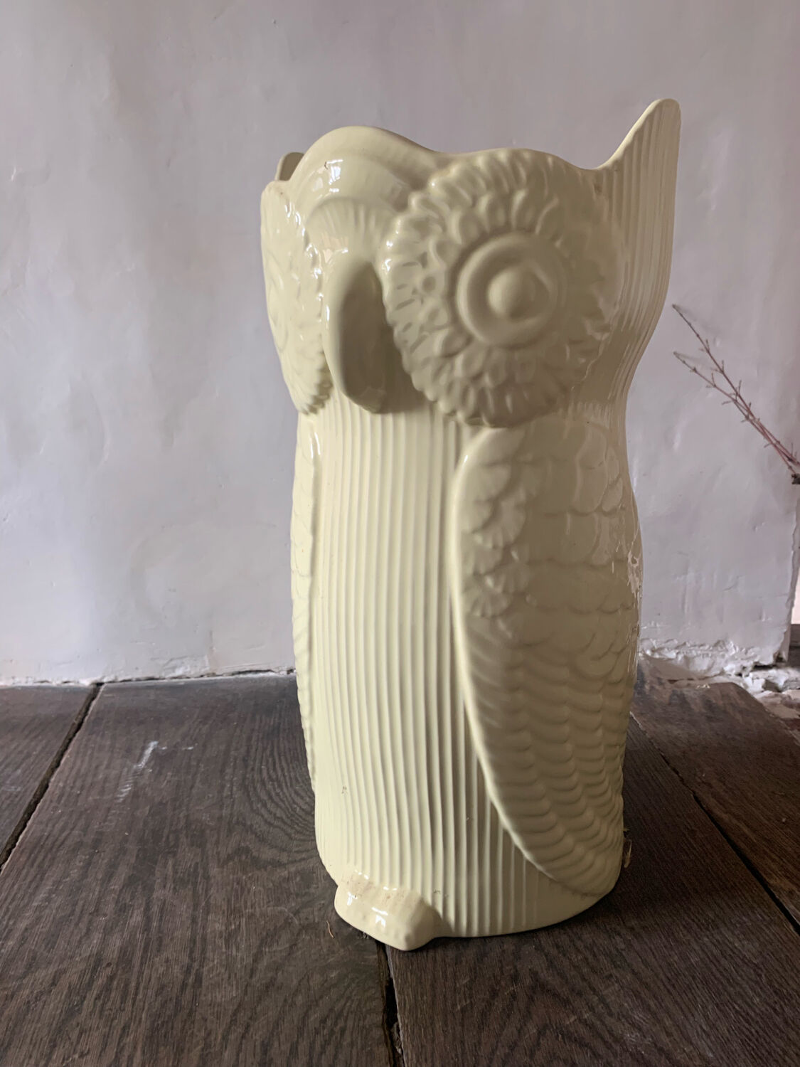 Umbrella door owl shape