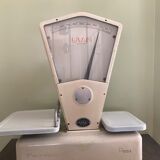 Vintage scale