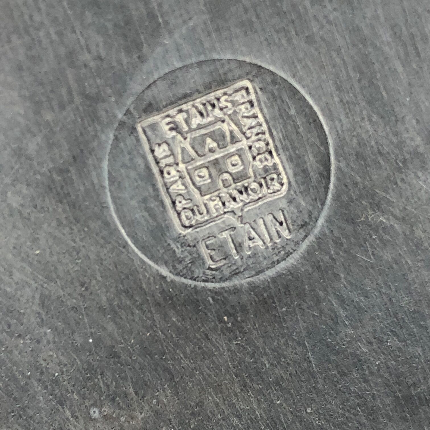 Tin servant – handle "fish"
