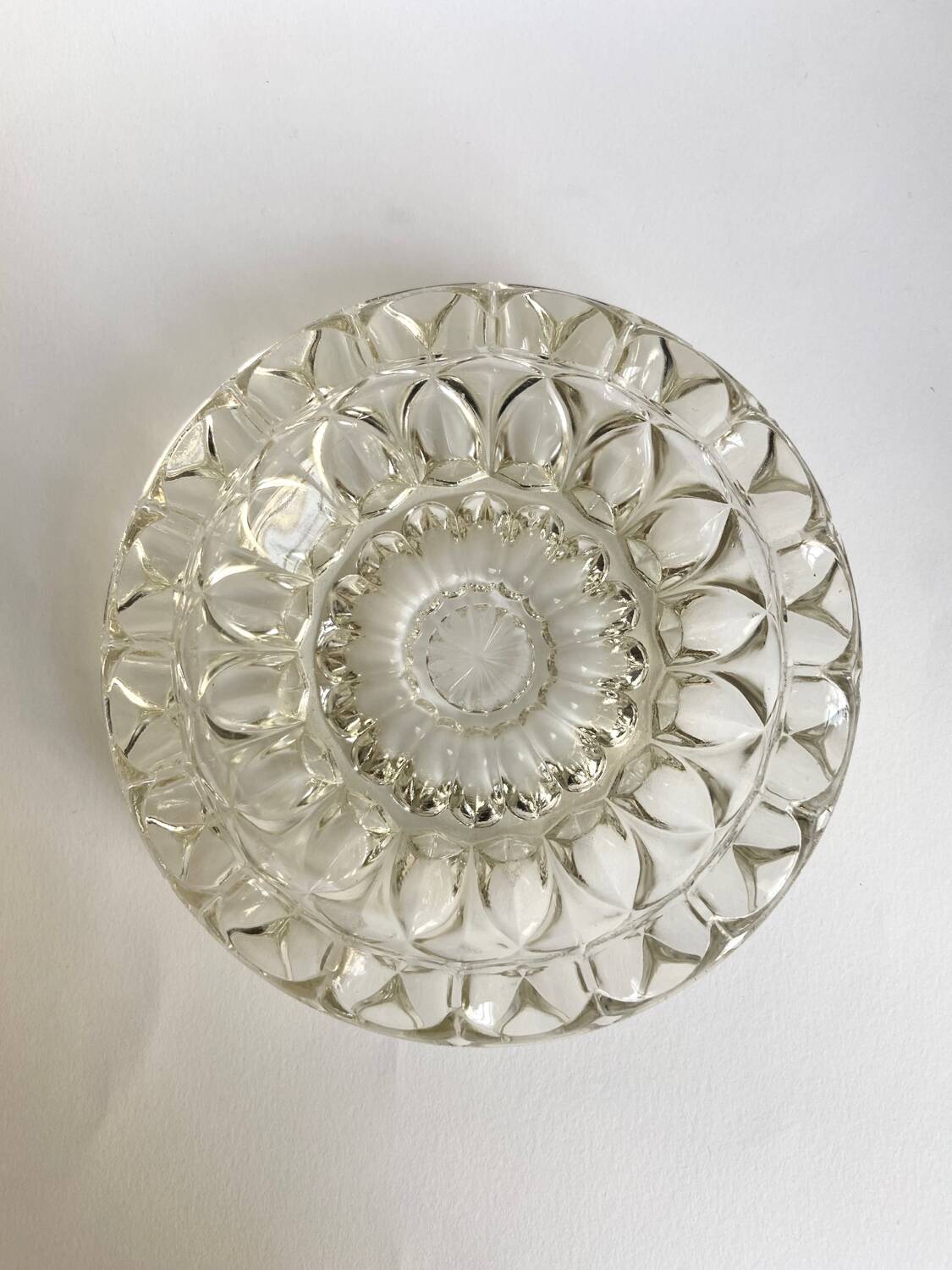 Glass ashtray