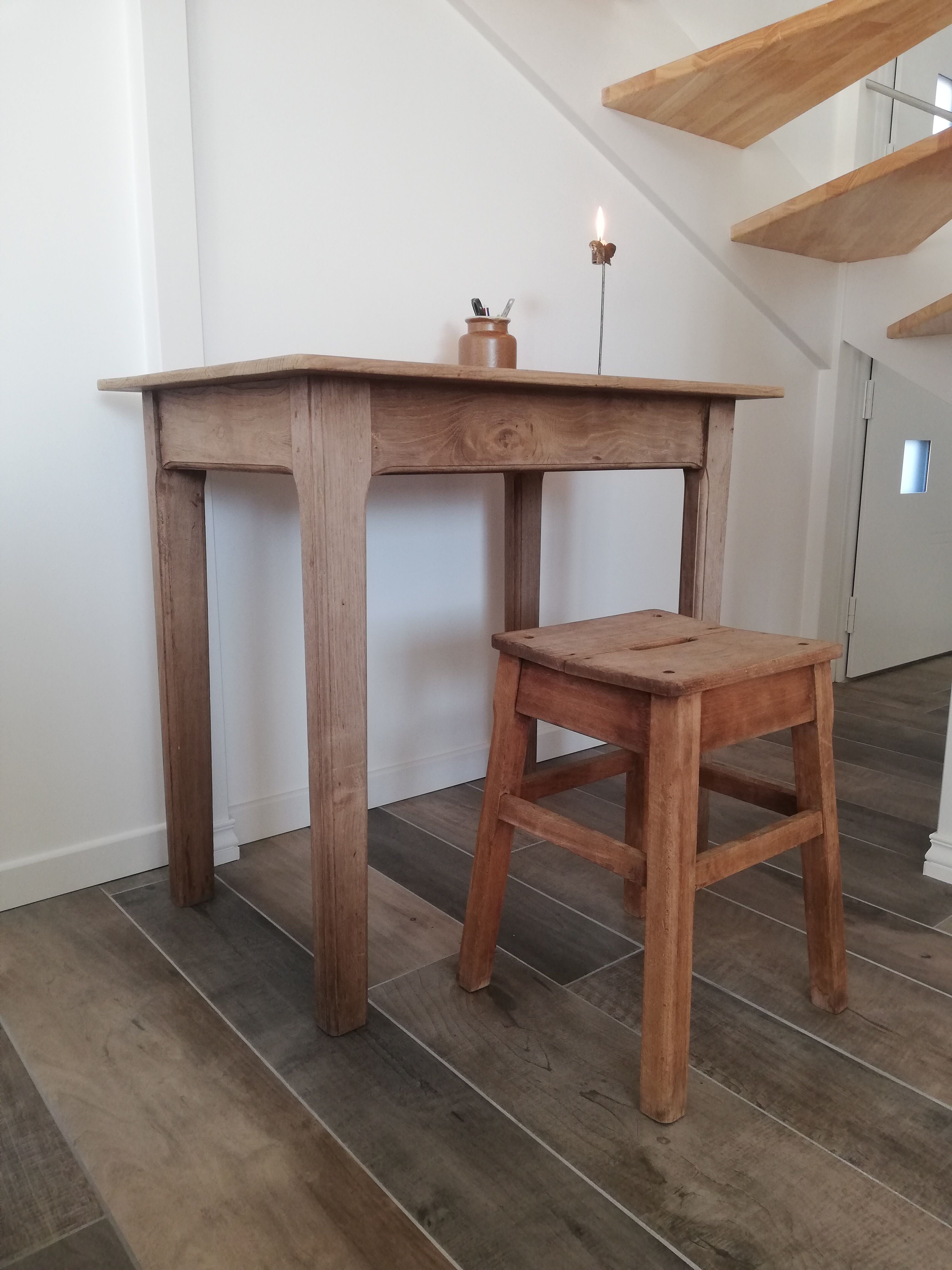 Farmhouse table