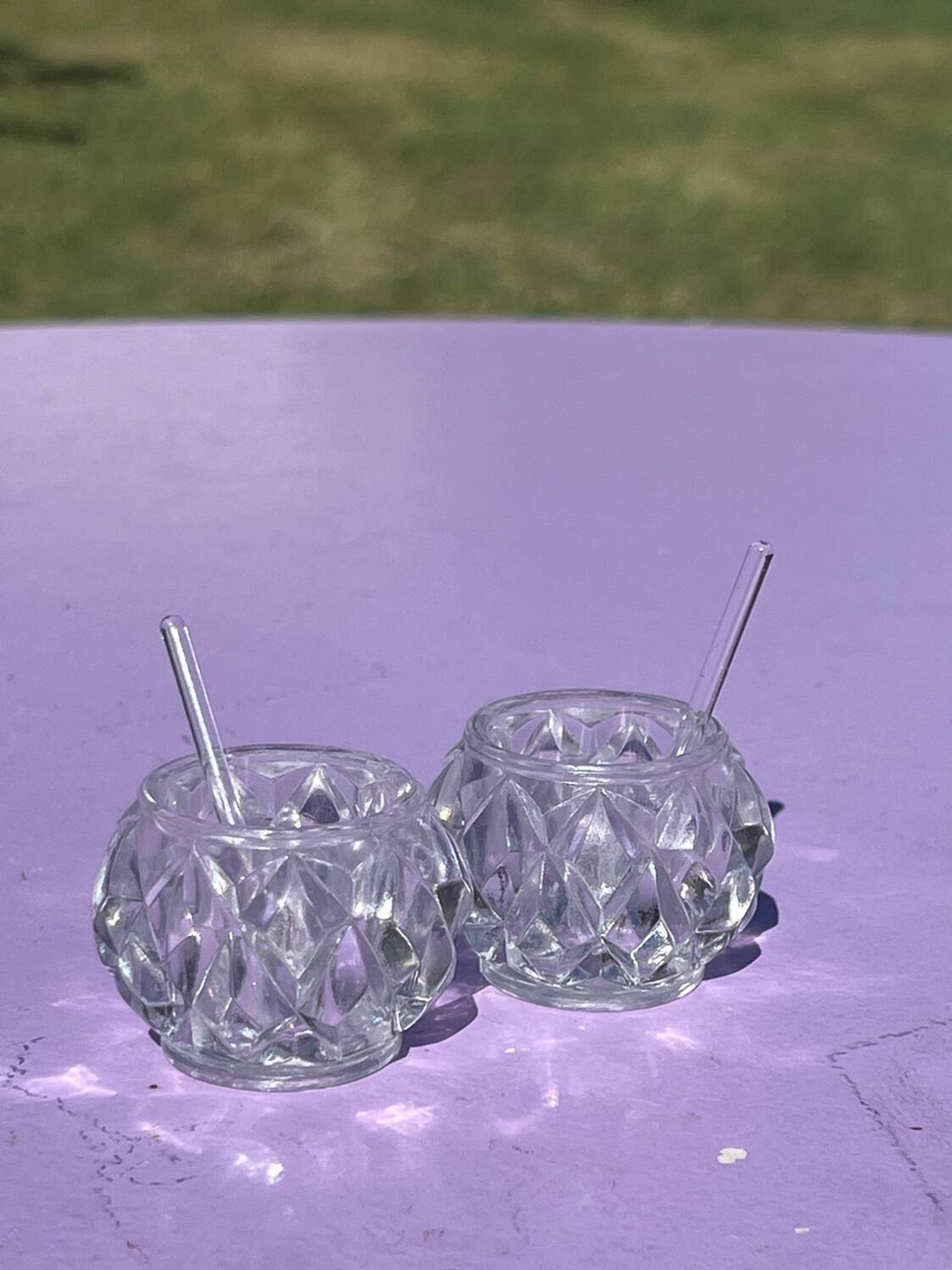 Lot - 2 pièces salerons avec cuillère en cristal