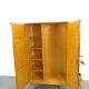 Fineer vintage kledingkast met legplanken