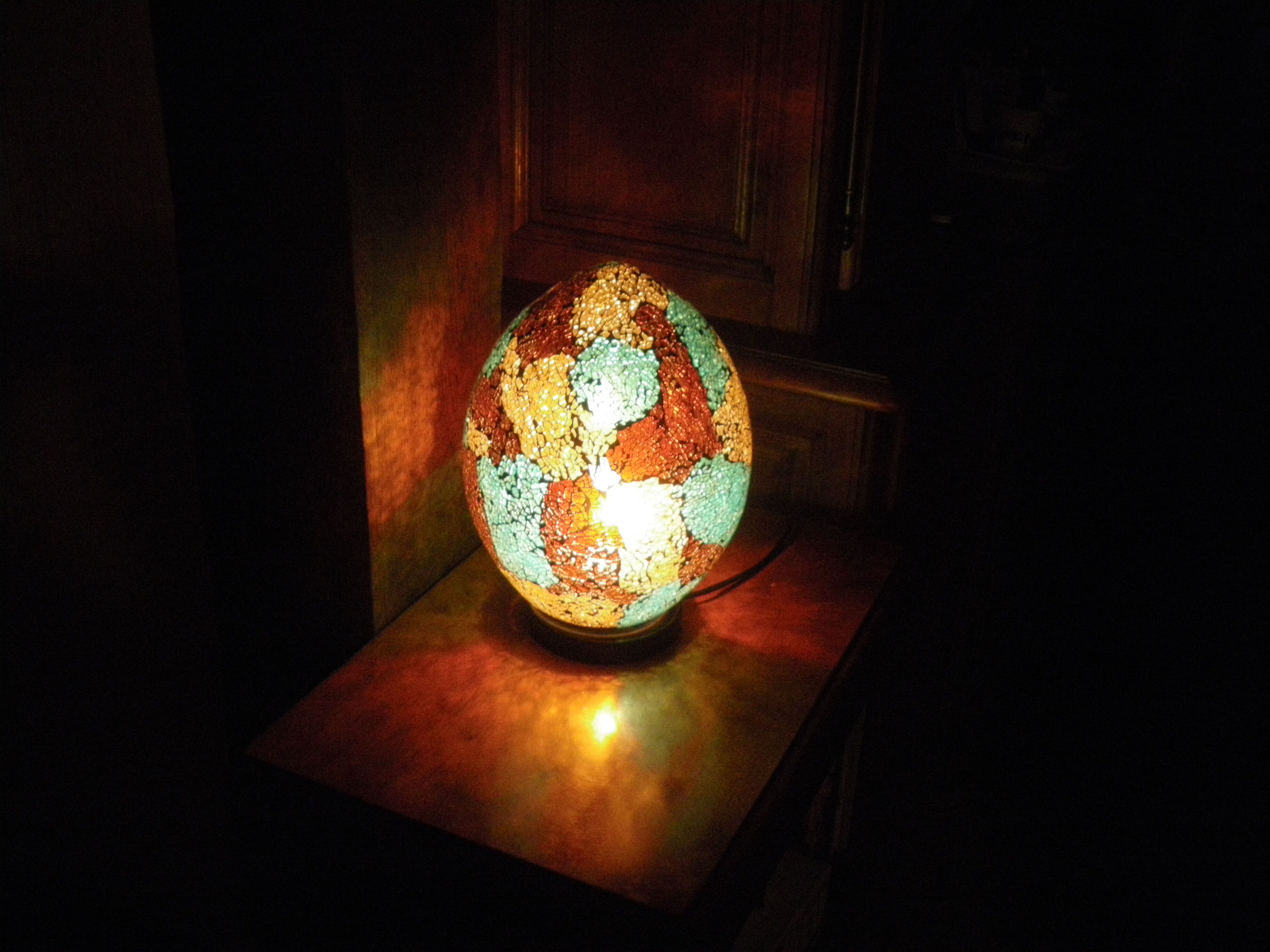 Mosaic egg lamp