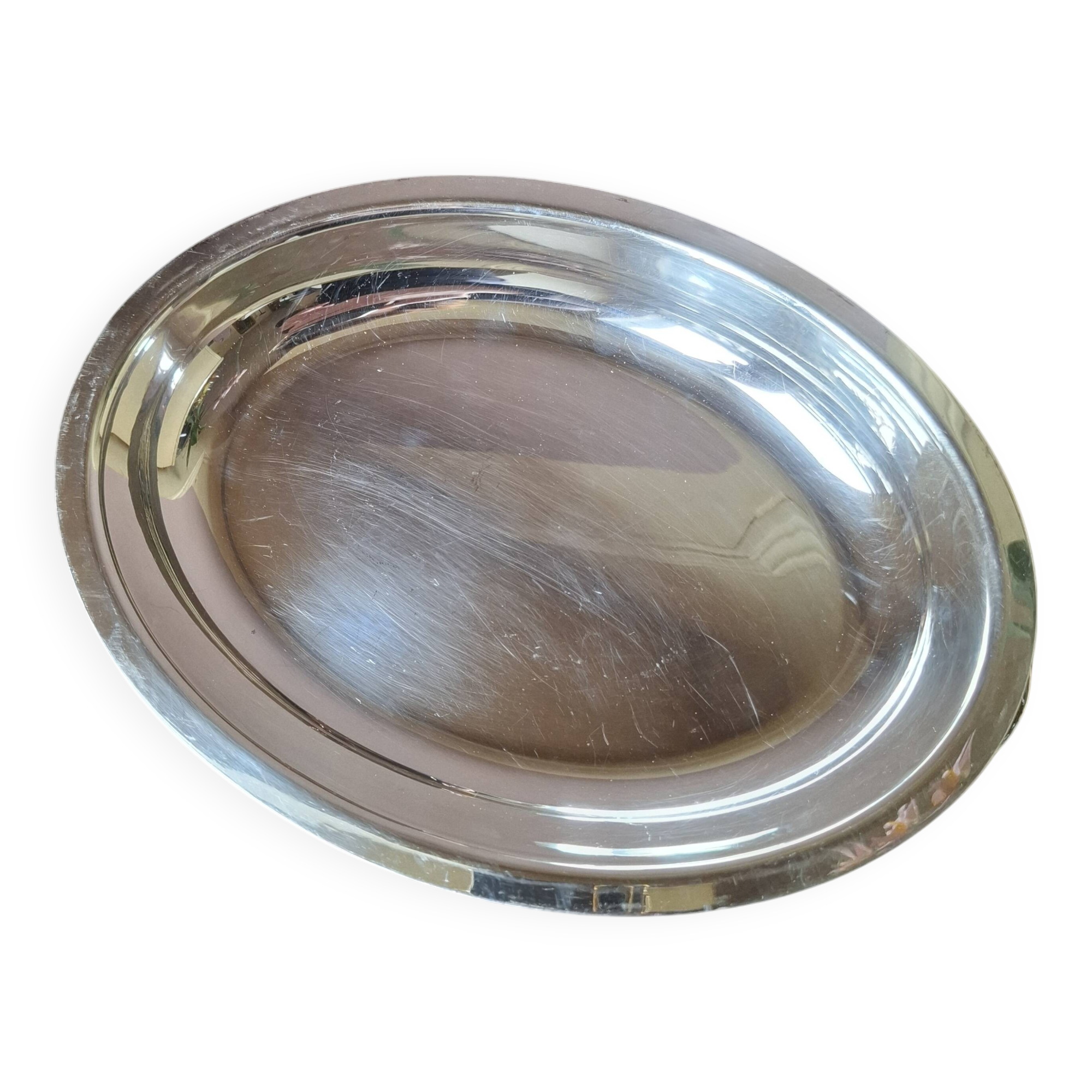 Oval silver-plated metal dish