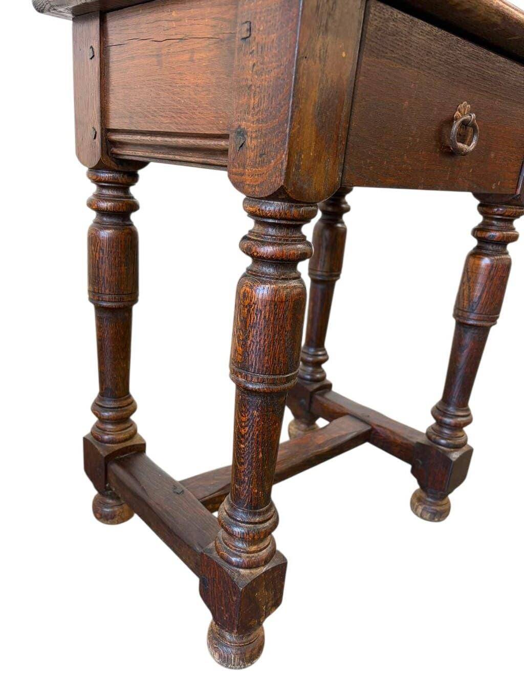 Vintage side table/nightstand for plants
