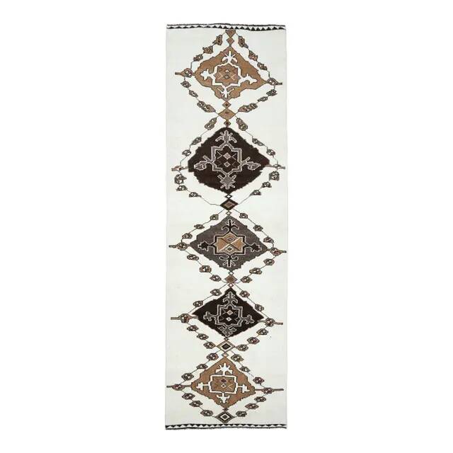 Tapis de couloir turc Oushak vintage fait main en laine et coton blanc