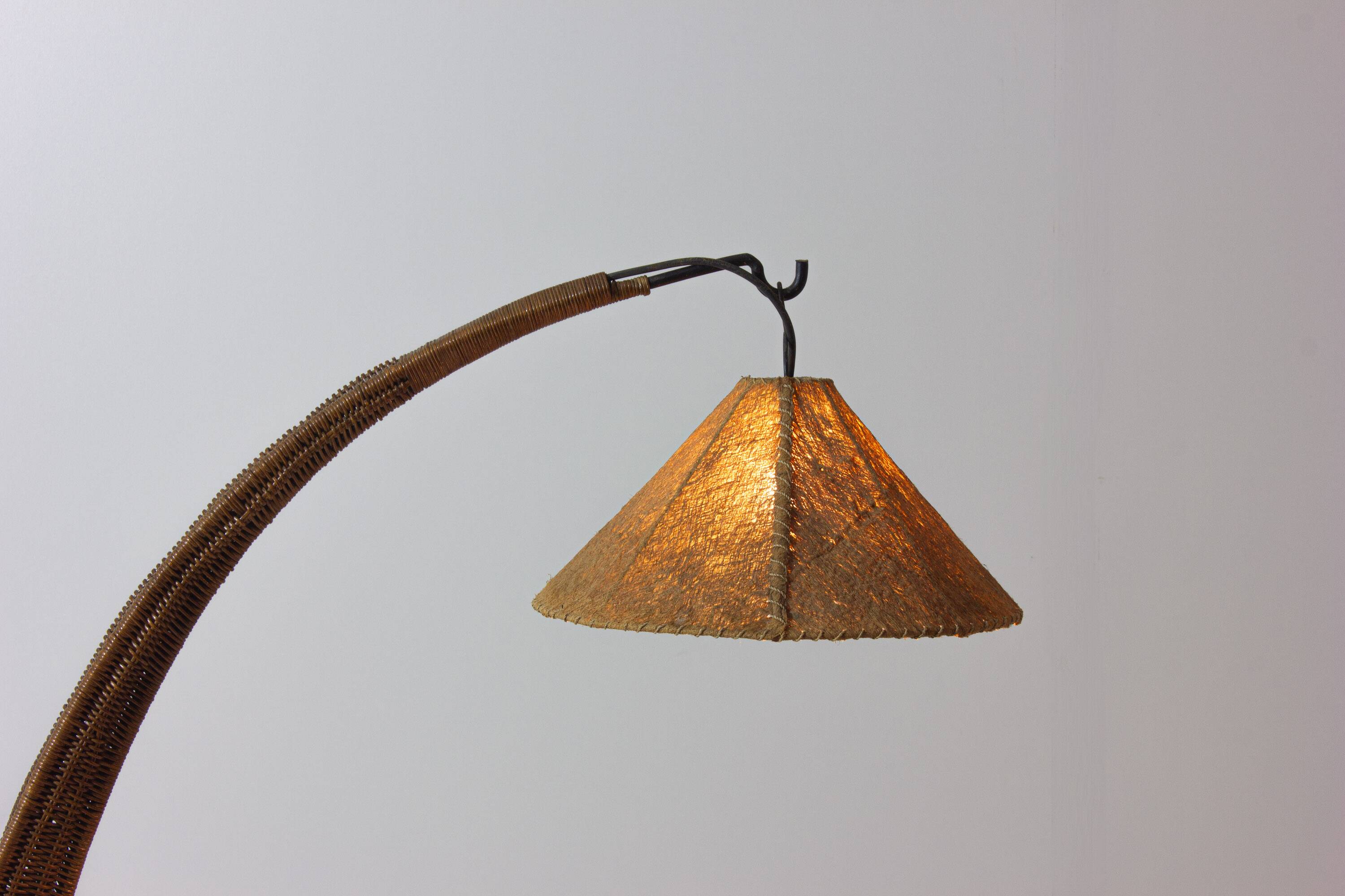 Italian wood arc floor lamp in rattan, 1970s