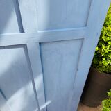 Parisian wardrobe and his bedside