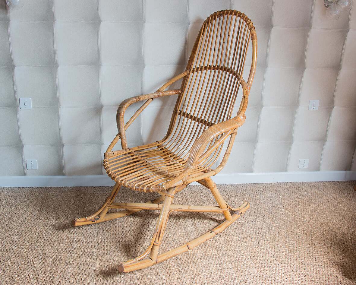 Rocking-chair en rotin