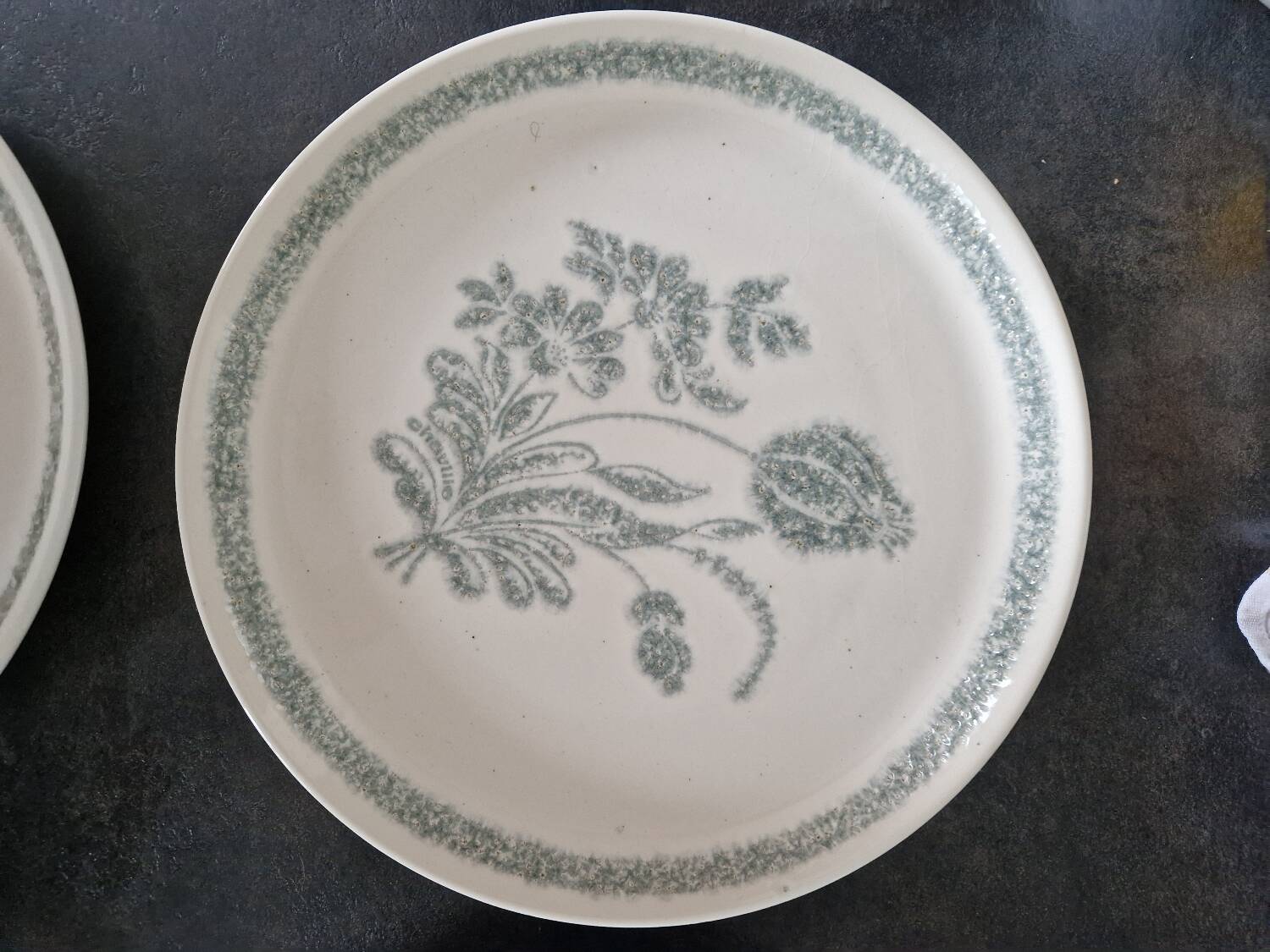 4 large vintage ceramic plates/presentation dishes