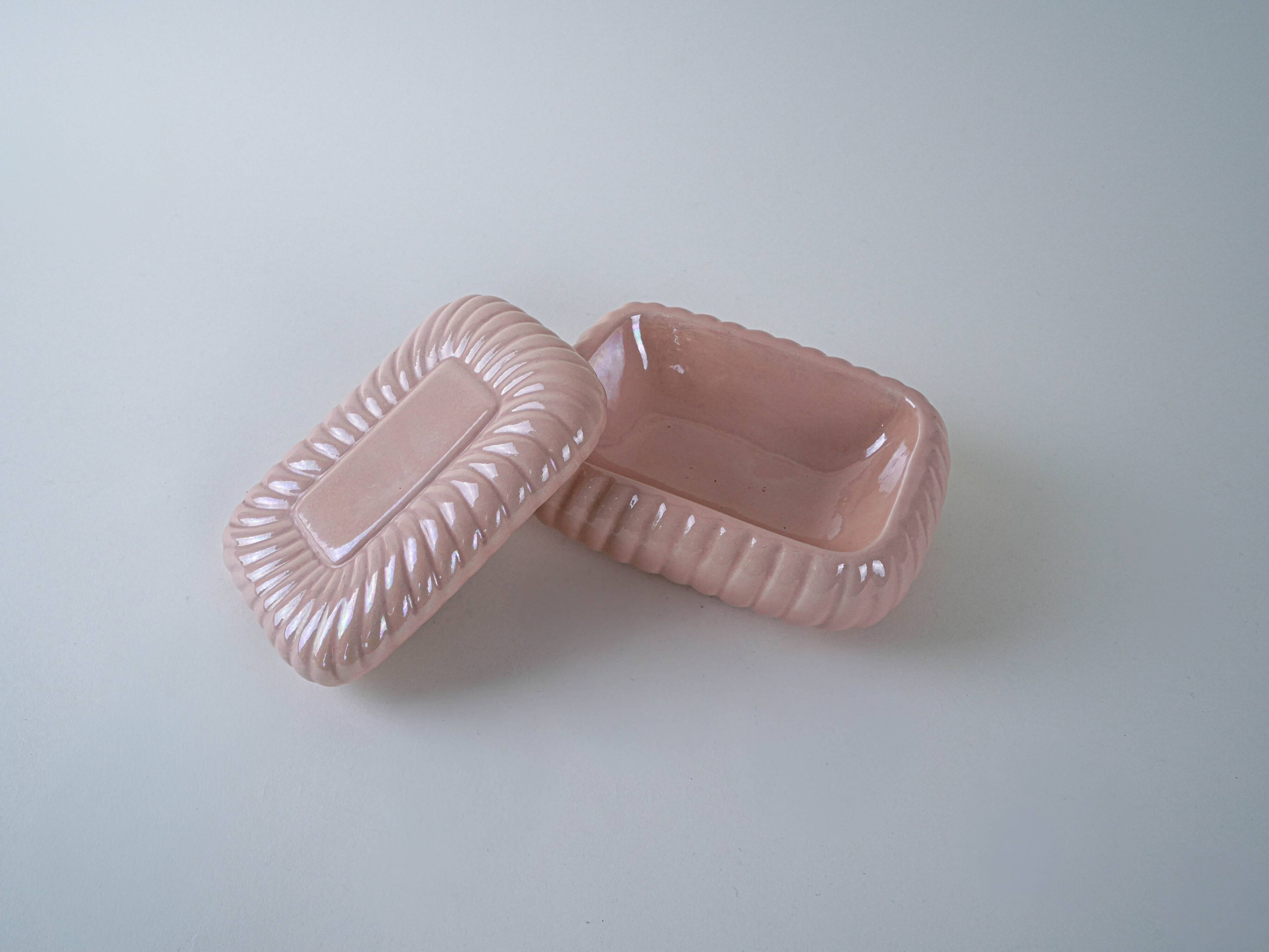 Ceramic jewelry box, Italian design, 1970s, production: Italy