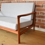 Canapé scandinave deux places, gris clair