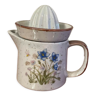 Citrus press vintage carafe floral pattern
