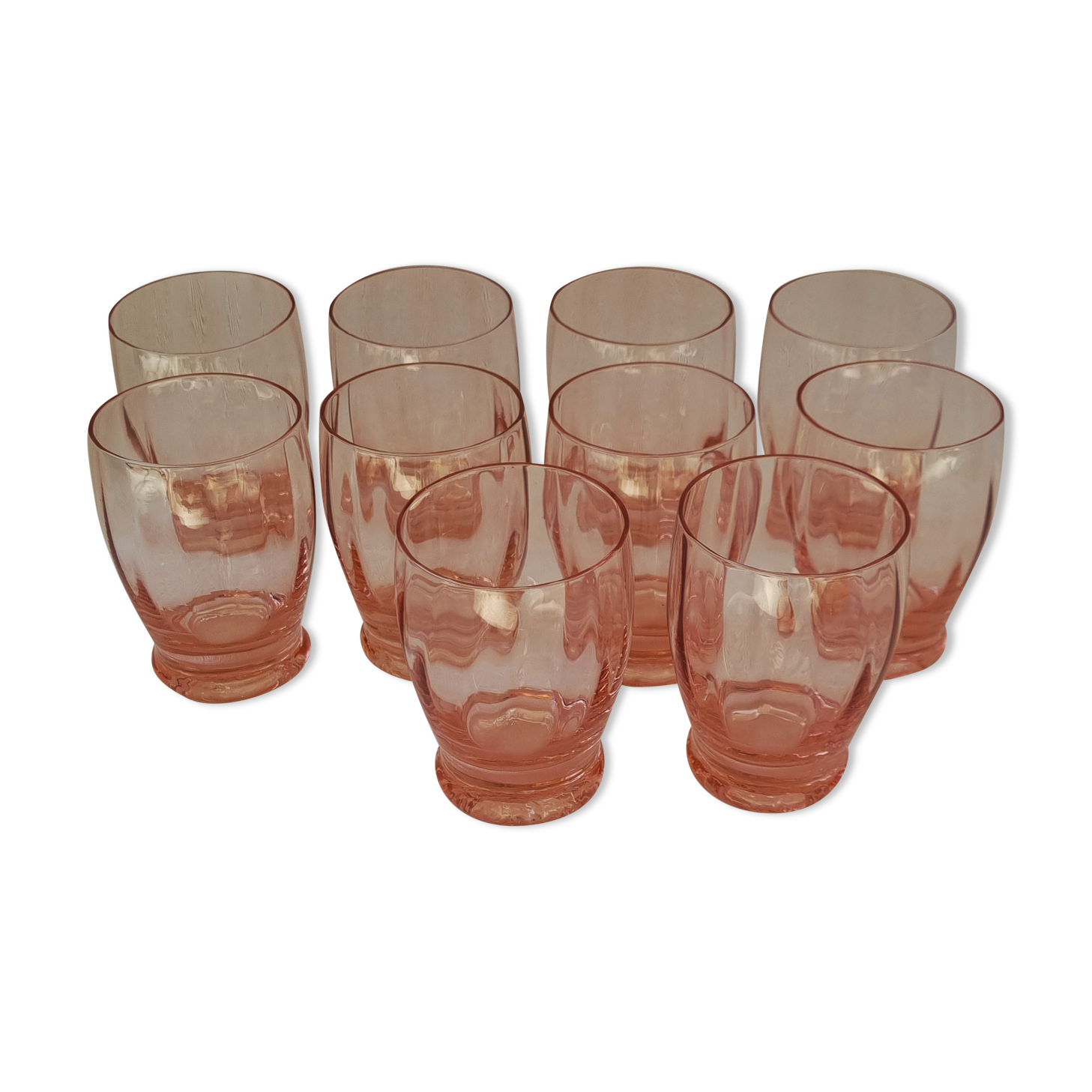 Set of 10 very fine glasses of pink color