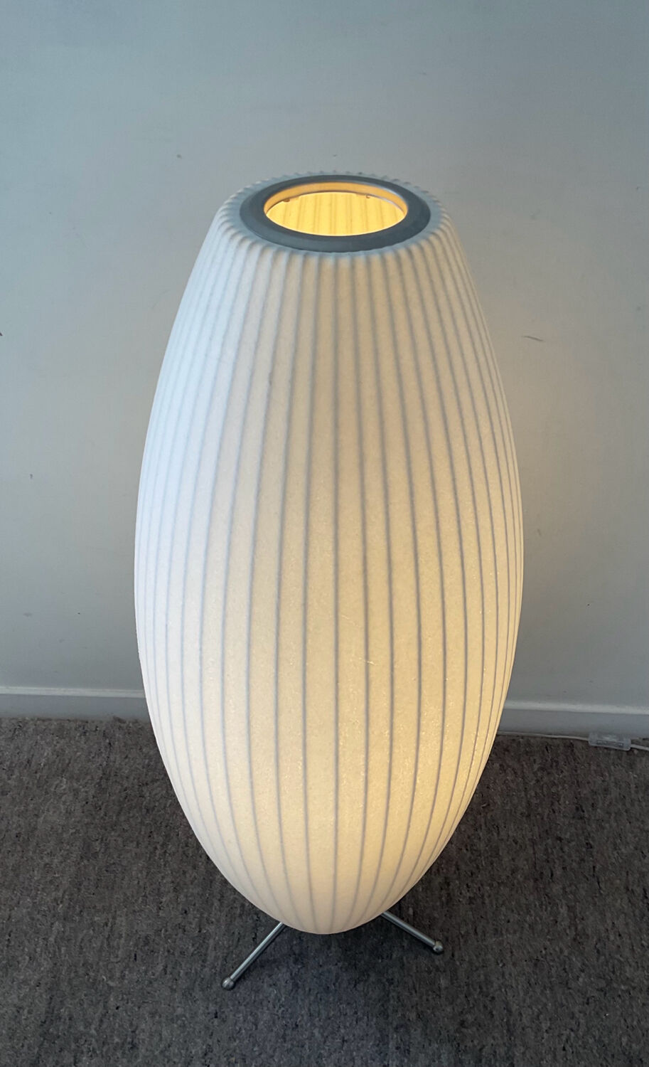 Lampadaire cocoon des années 80