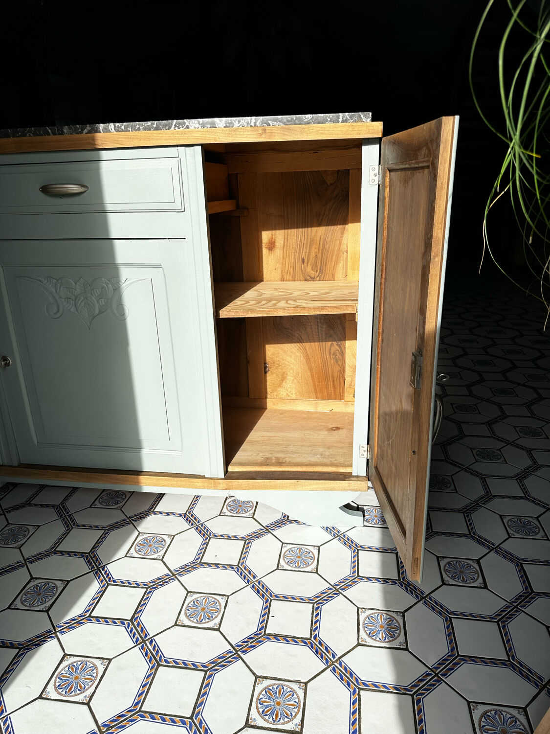 Bahut art deco revamped