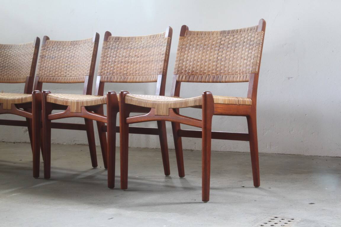 Hans J. Wegner dining chairs in teak model CH-31 by Carl Hansen & Søn