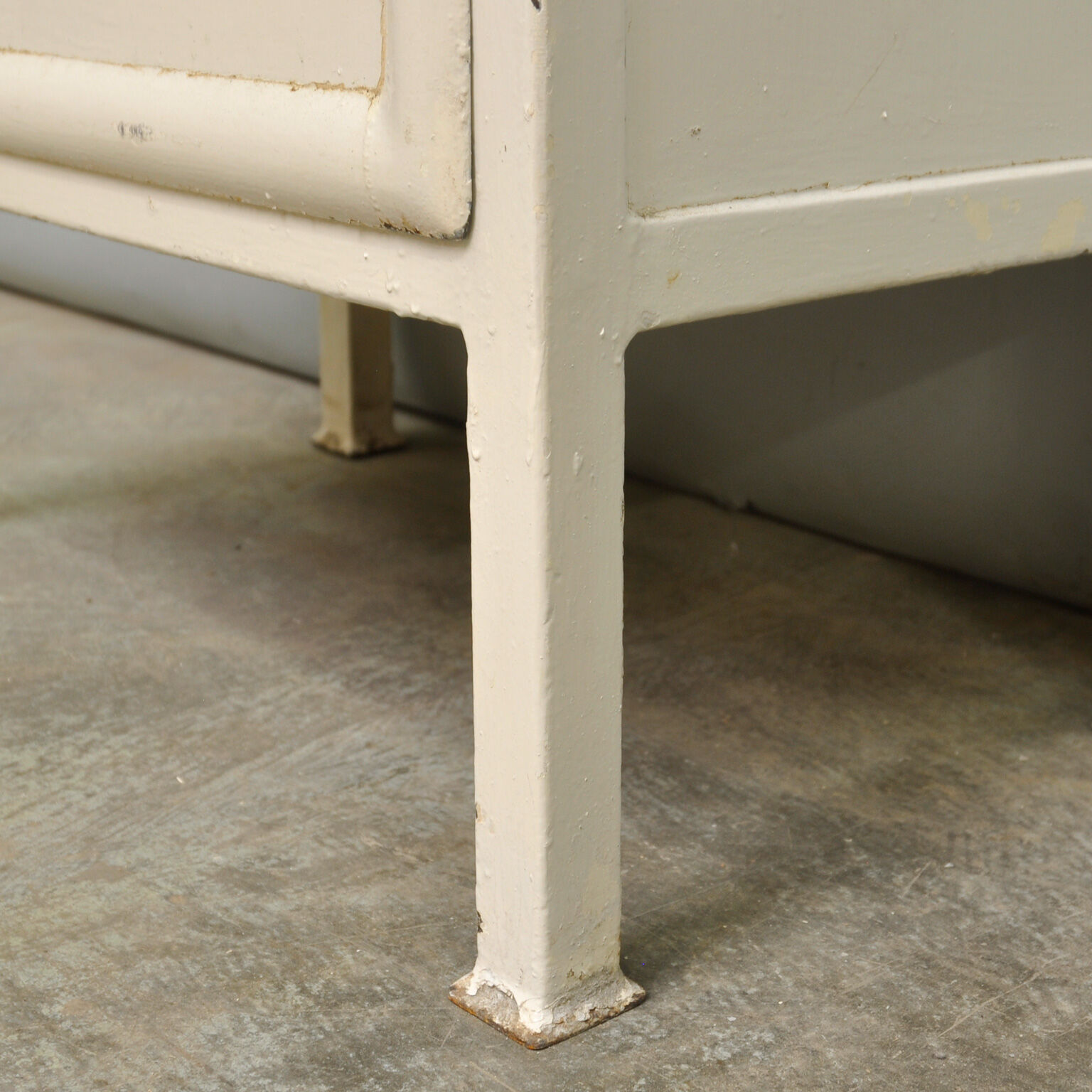 Showcase medical 1940 s