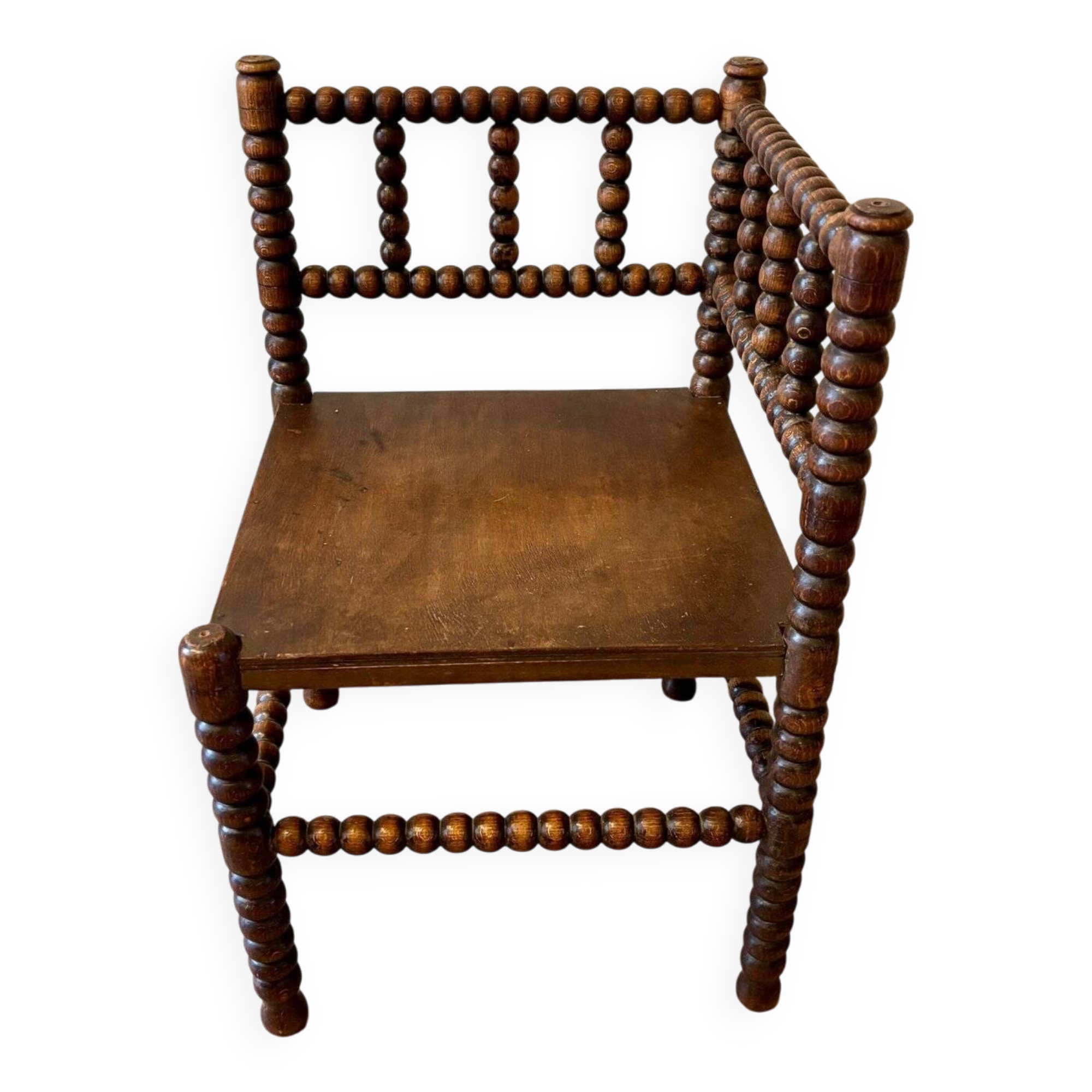 Chaise de coin en bois tourné