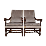 Armchairs in walnut early 18th century in pair