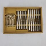 Ménagère Boulenger 88 pièces en métal argenté modèle coquille