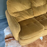 3-seater velvet sofa bed