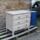 Commode vintage rénovée Greige Galuchat – Style campagne chic