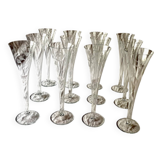 Set of 12 large vintage champagne flutes - frosted glass plant decor