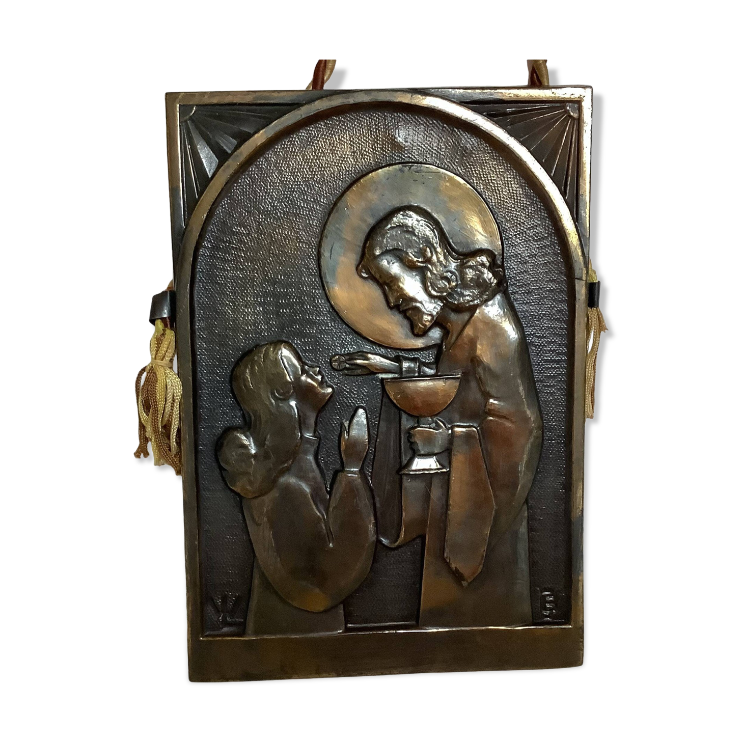 Bas-relief of communion religious object