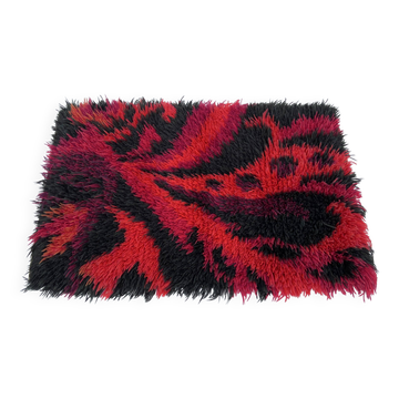 Vintage Red Scandinavian Design Wool Rya Rug Woven Handmade Vintage 1970s