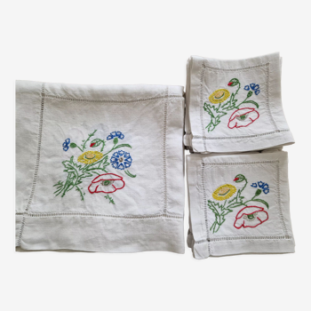 Hand-embroidered tablecloth and tea napkins